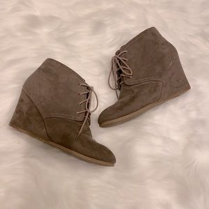 ARIZONA JEAN CO booties